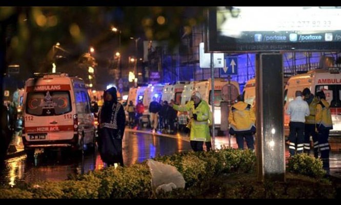 Estado Islámico se atribuye el atentado de Estambul en Año Nuevo