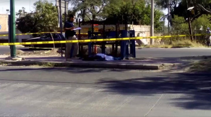 Muere mujer al ser embestida por un vehículo en León