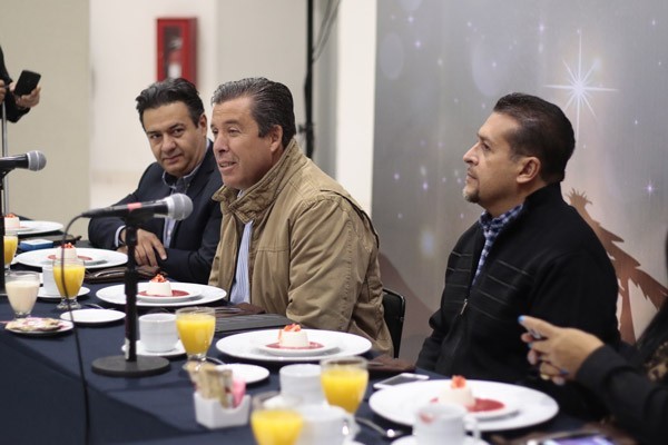 ¡Sueldos abajo! El gobernador Miguel Márquez puso a todos contra la pared