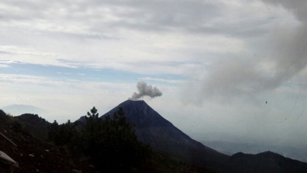 Autoridades atentas por actividad del volcán de Colima: Osorio Chong
