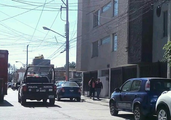 La asaltan motoratones, iba a pagar la cirugía de su papá