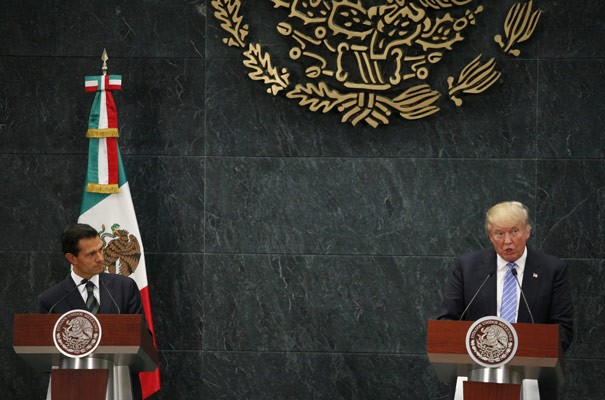 Trump amenaza con cancelar la cita con Peña Nieto si no hay voluntad de pagar el muro