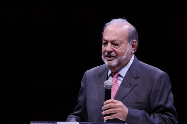 Slim cree que unidad de México le permitirá negociar “con fuerza“ con Trump