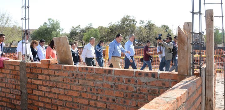 Inician construcción de unidad médica en El Potrero