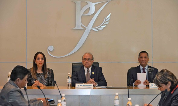 Entrega Poder Judicial de Guanajuato premio de ensayo