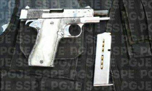 Capturan a hombre armado en León, tripulaba un vehículo robado