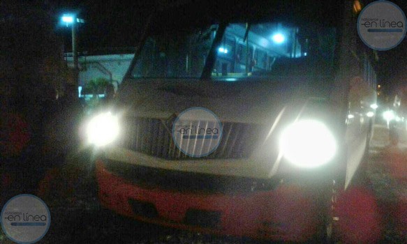 A punta de pistola roban camión urbano en la Jacinto López