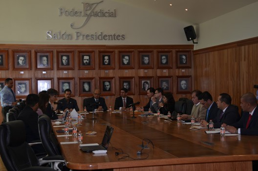 Verifican buenas prácticas del Sistema de Justicia Acusatorio