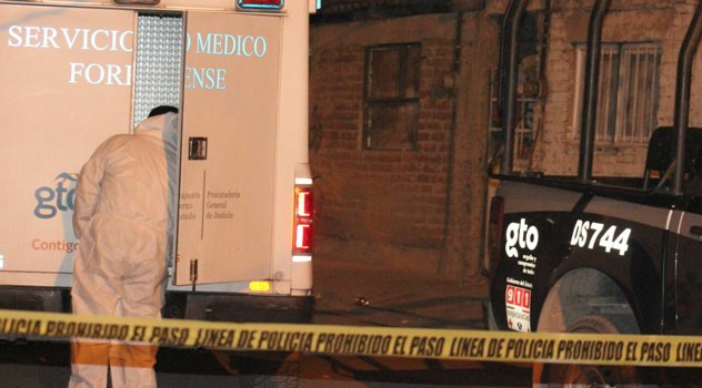 Balacera en El Guaje, una mujer murió y un hombre resultó herido