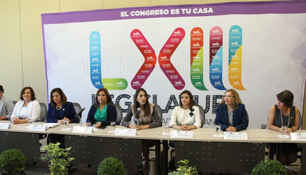 Proponen paridad de género 50:50 en alcaldías y Congreso de Guanajuato