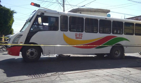 Muere mujer atropellada por un camión en El Coecillo
