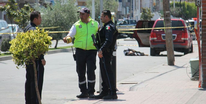 Asesinan a un hombre afuera del mercado en San Francisco del Rincón