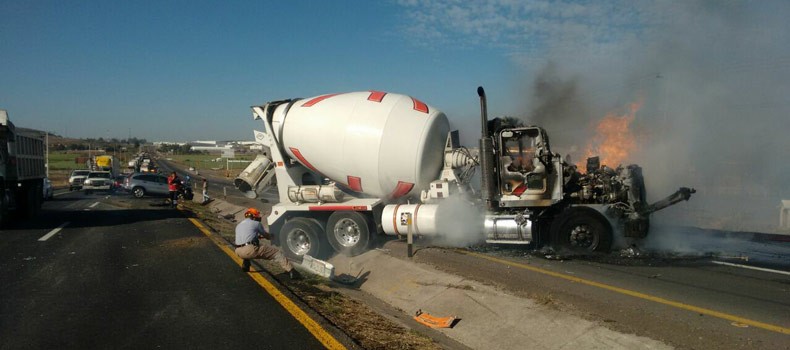 Mueren tres personas en percance carretero en Irapuato