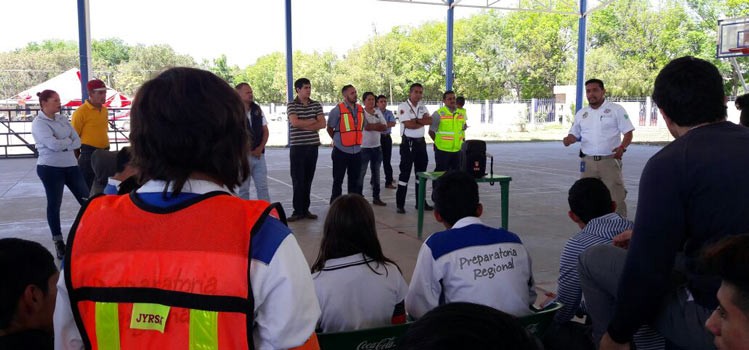 Realizan simulacro en la Preparatoria Regional del Rincón