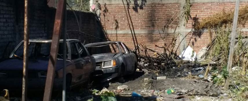 Se incineran tres vehículos en la colonia Latinoamericana