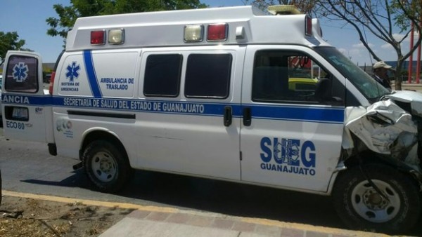Motociclista lesionado de gravedad en choque múltiple