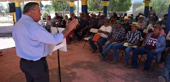 Entregan apoyos para agricultores de Purísima del Rincón