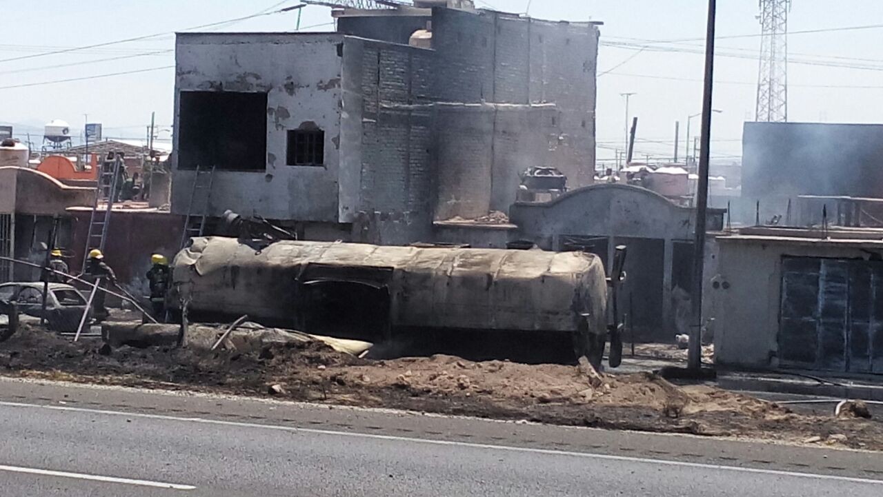 Explota pipa en Salamanca, 12 viviendas siniestradas