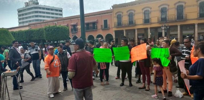 Ambulantes denuncian agresiones por parte de inspectores de mercados