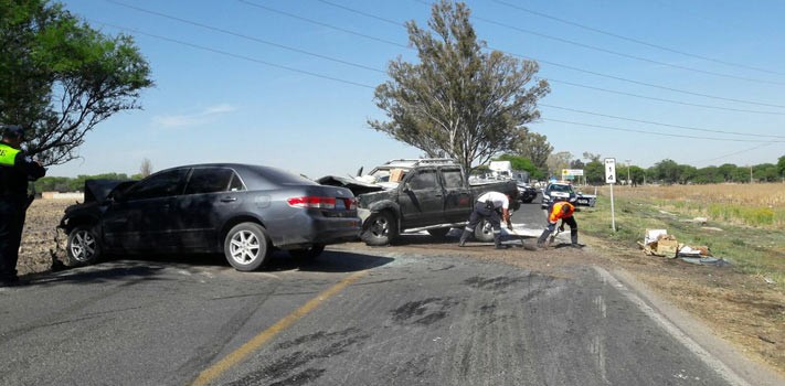Tres lesionados tras choque