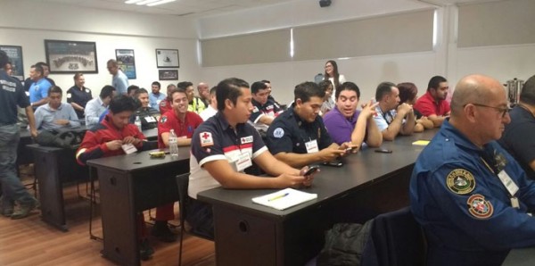 Imparten diplomado en aeromedicina en la Academia Metropolitana de León