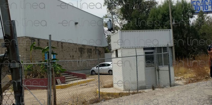 Amanecen dos empresas leonesas con boquetes