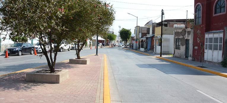 Rehabilitan calle Hernández Álvarez