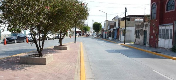 Rehabilitan calle Hernández Álvarez