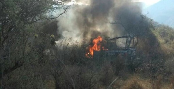 Se incendia patrulla en León