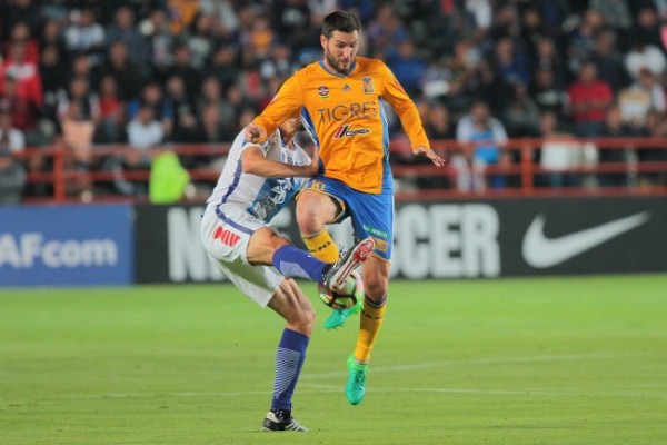 Pachuca vence a Tigres y conquista Liga de Campeones de Concacaf