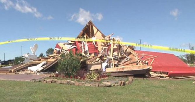 Tornados y lluvias torrenciales dejan nueve muertos en EUA