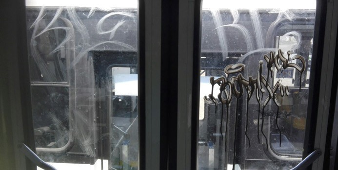 En apenas dos semanas vandalizan 10 ‘orugas’ nuevas