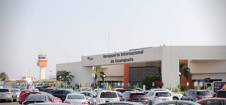 Supervisan obras de remodelación del Aeropuerto Internacional del Bajío