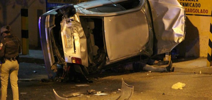 Volcó y murió a consecuencia del exceso de velocidad