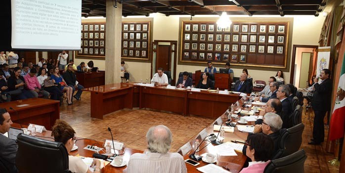 Aprueban por mayoría solicitar prórroga para reponer el fallo de la recolección de basura