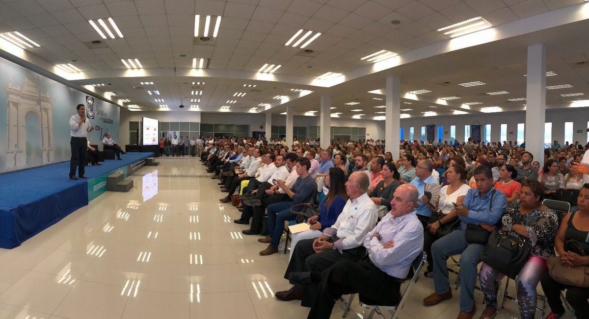 Alfredo Ling debe invitar al resto del gabinete estatal para que rindan su informe