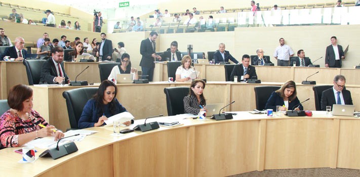 Por observaciones de Derechos Humanos votan contra dictamen de Ley para la protección de defensora de derechos humanos y periodistas