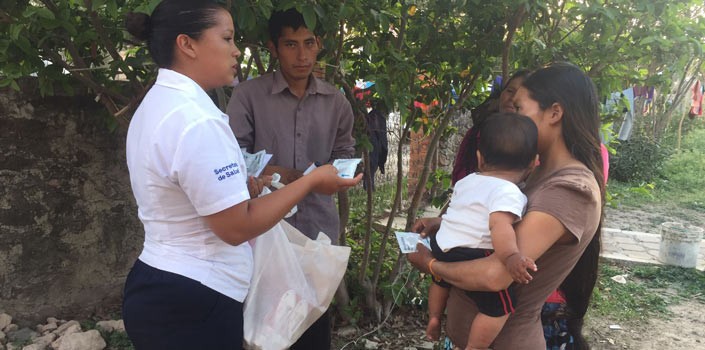En Manuel Doblado otorgan servicios de salud a jornaleros agrícolas