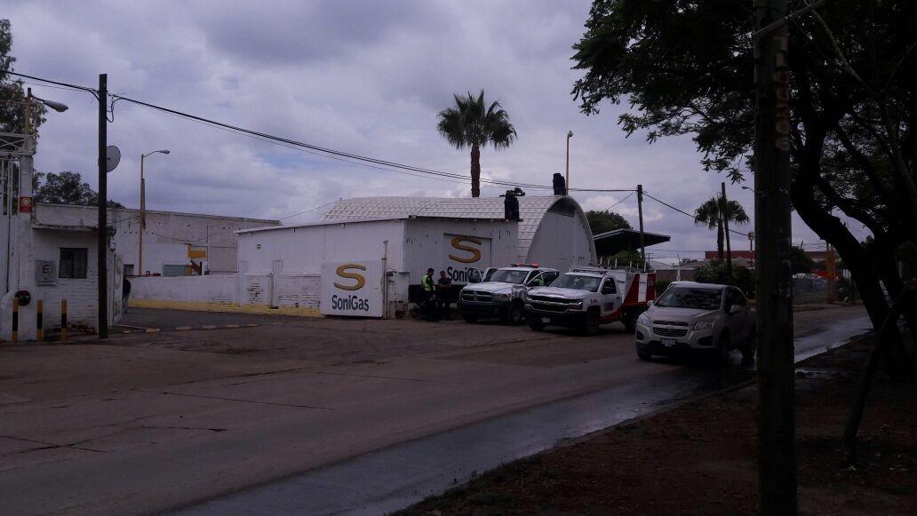 Fuga de gas provoca bloqueo y evacuación en Timoteo Lozano