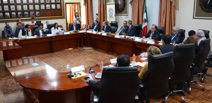 Indecisos regidores de León ante posibilidad de reelegirse