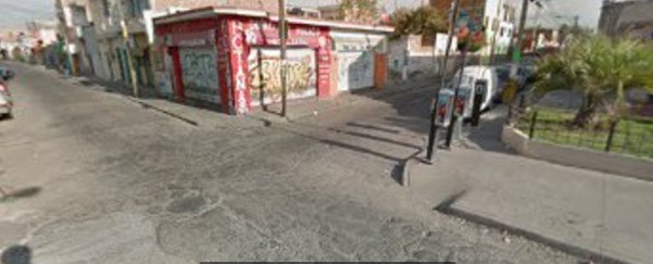 Lo acuchillan y le roban hasta los tenis en El Coecillo