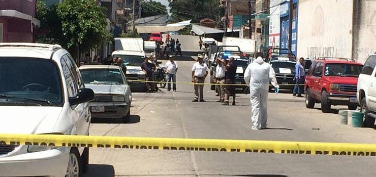 Un solo pistolero el asesino de un hombre en Chapalita