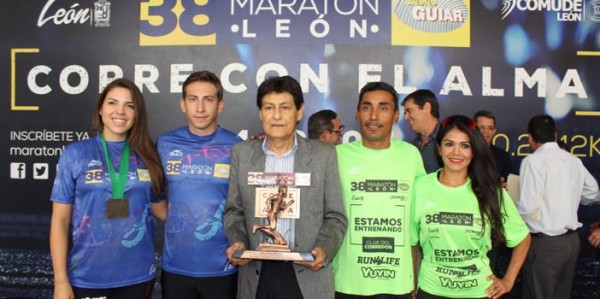 Presentan reconocimiento “Francisco Díaz Cisneros“ para los mejores corredores leoneses