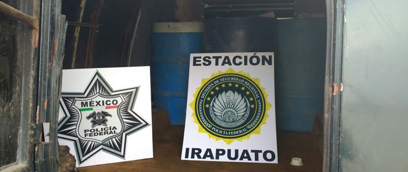 Recuperan camioneta cargada con gasolina ilegal