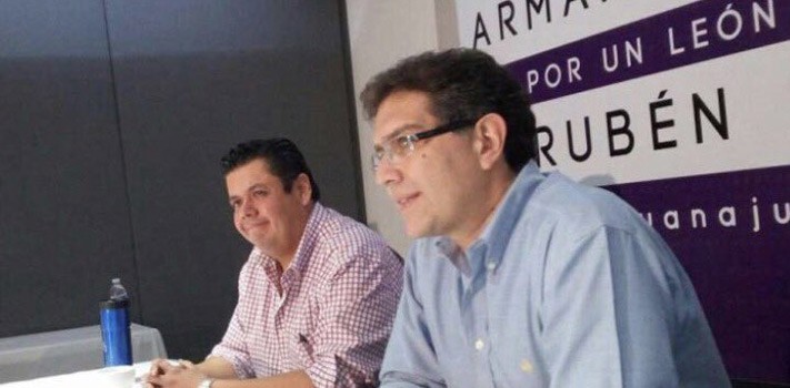 Apoya Armando Ríos Píter a Rubén Fonseca para buscar la alcaldía de León