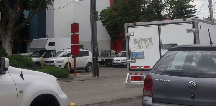 Asaltan a cliente bancario frente al Tecnológico de Monterrey