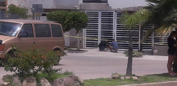 Dos lesionados por disparos de arma de fuego en El Faro