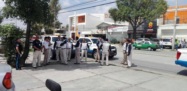 Mega operativo para detener a un Uber en León
