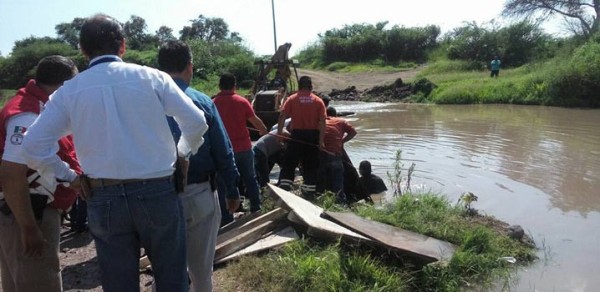 Un menor y un buzo murieron ahogados en Irapuato