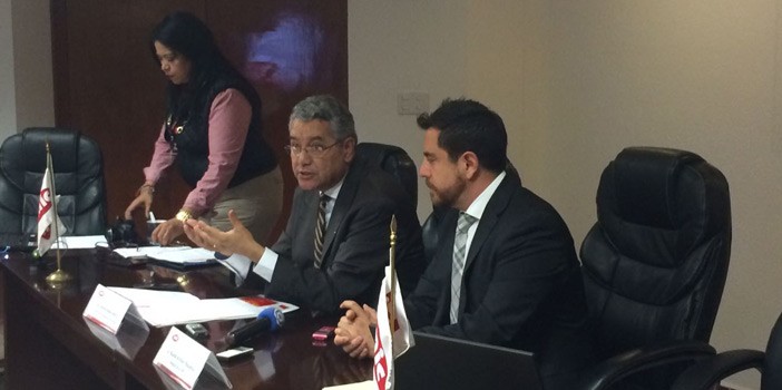 Acusa CMIC favoritismos y deficiencias en el distribuidor vial Benito Juárez